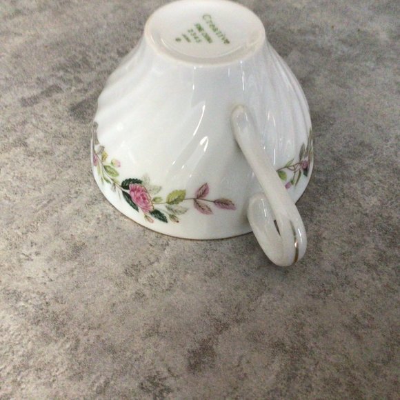 Vintage Regency Rose Design 2345 Set of Two Tea Cups - Picture 7 of 11